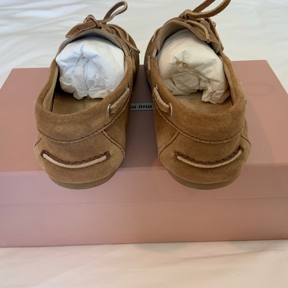 Miu Miu faded unlined suede loafers - Picture 3 of 9